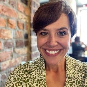 Meet your Posher, Jenny